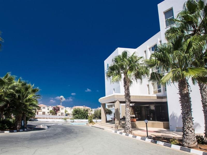 Polycarpia Hotel Pernera Εξωτερικό φωτογραφία