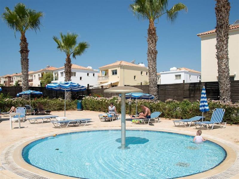 Polycarpia Hotel Pernera Εξωτερικό φωτογραφία