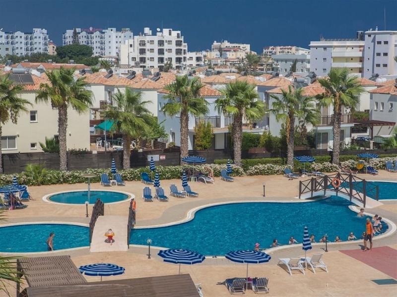 Polycarpia Hotel Pernera Εξωτερικό φωτογραφία